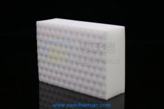 汽車內(nèi)飾臟了用什么清潔？洗車海綿