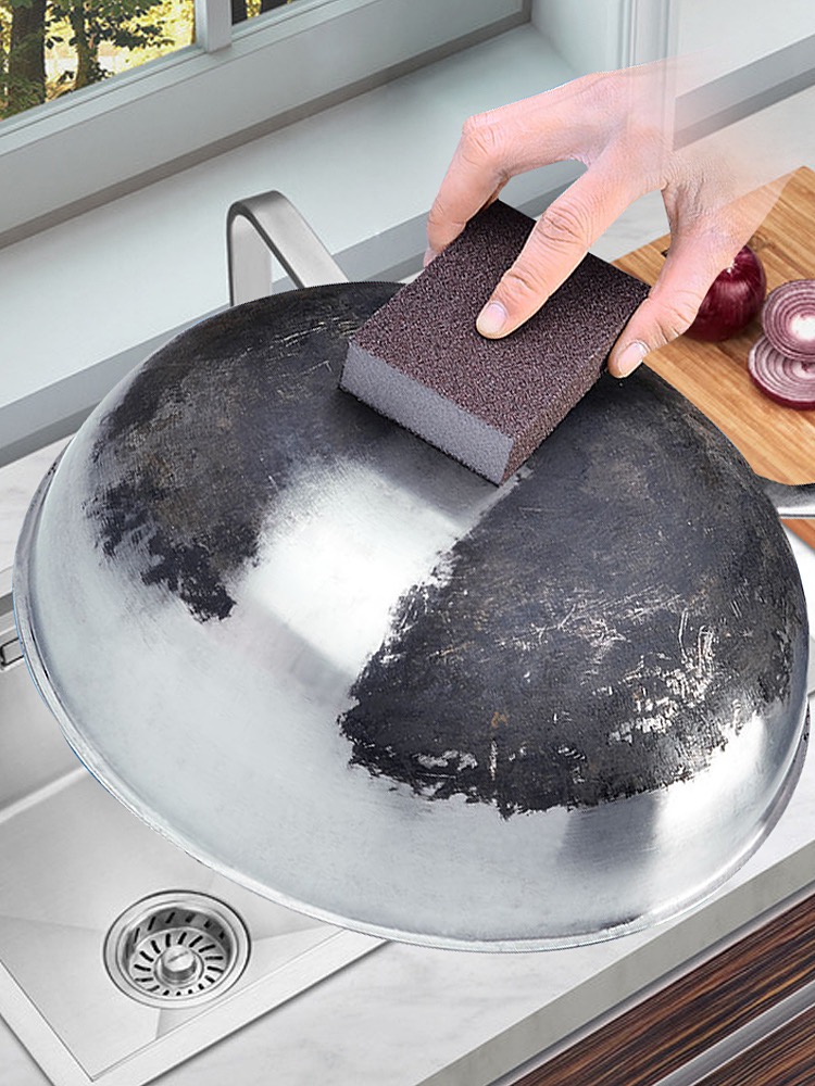 不銹鋼鍋被火燒黑了怎么辦？用金剛砂納米海綿